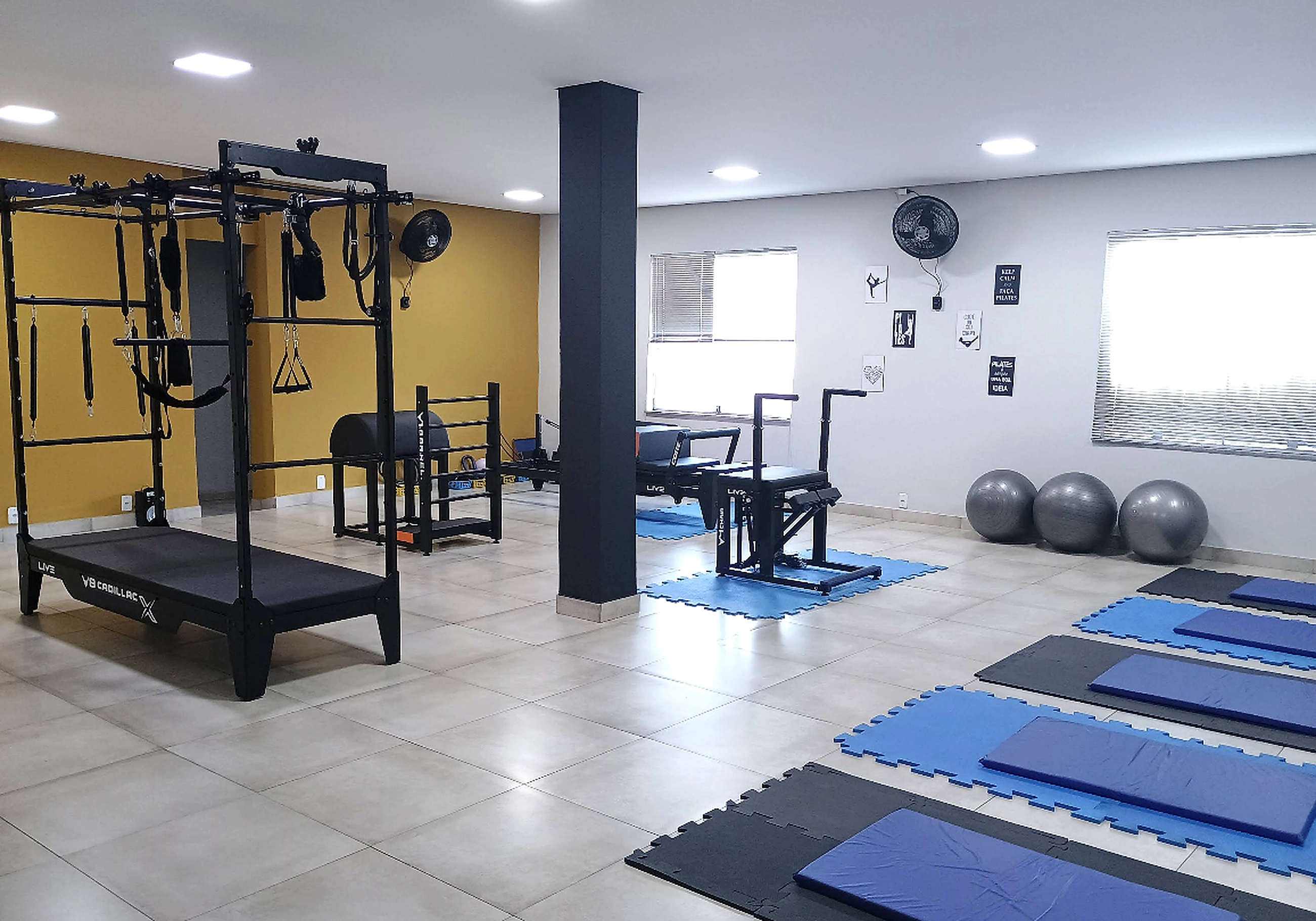 Ambiente amplo e iluminado do Studio Jam Pilates